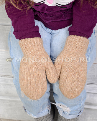 Детские варежки из монгольской шерсти